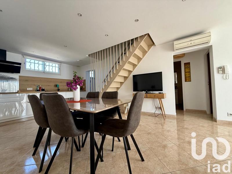 Maison - 240 m² - 9 pièces