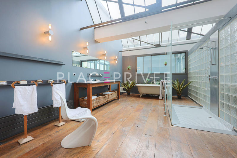 Appartement - 459 m² - 8 pièces