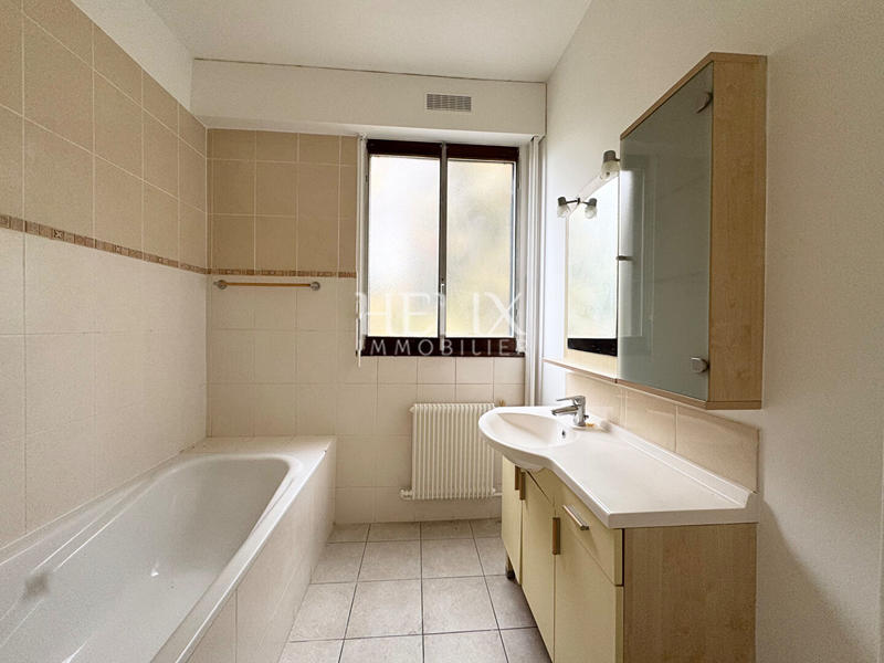 Appartement - 91 m² - 3 pièces