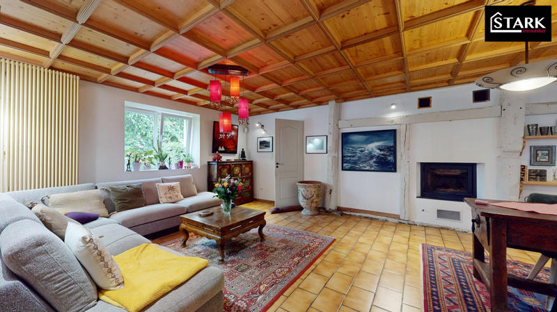 Maison - 177 m² - 7 pièces