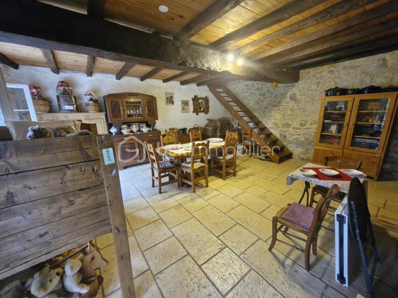 Longère - 350 m² - 15 pièces