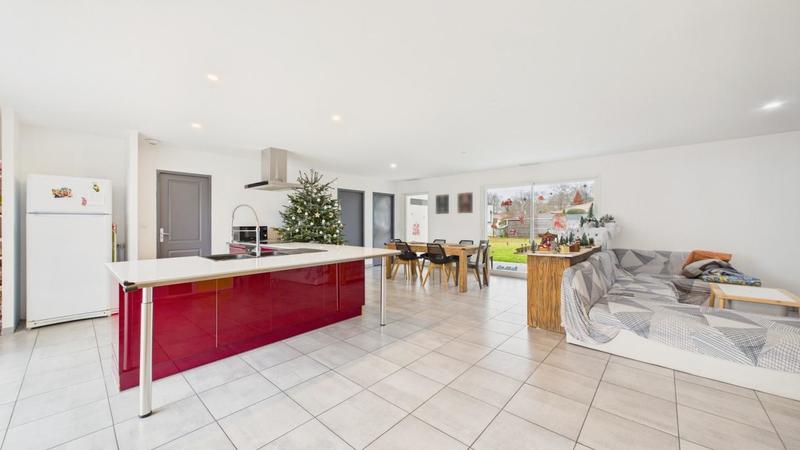 Maison - 141 m² - 7 pièces