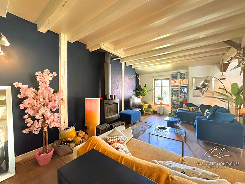 Maison - 240 m² - 5 pièces