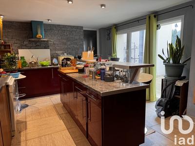 Maison - 151 m² - 7 pièces