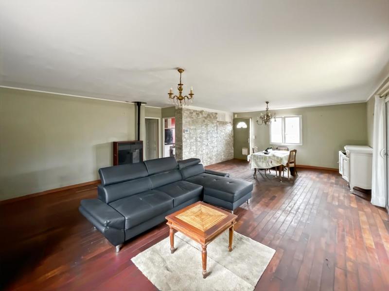 Maison - 94 m² - 4 pièces