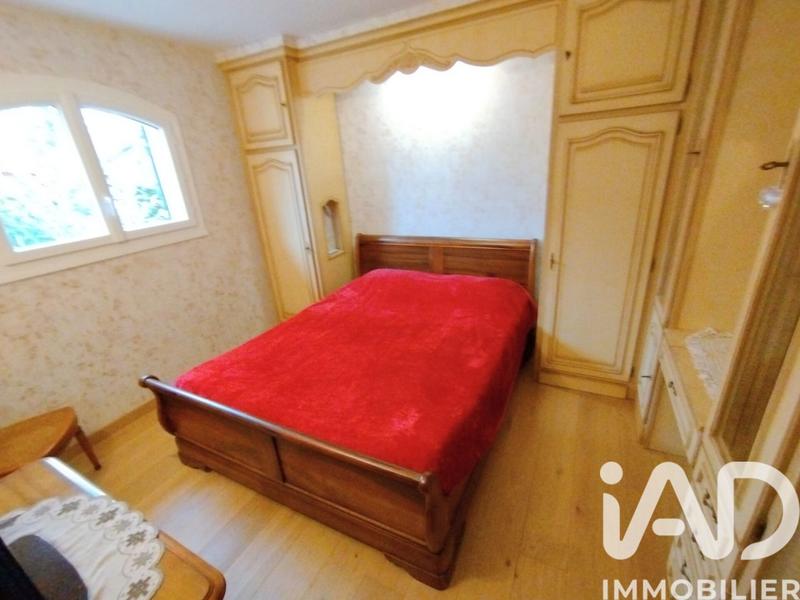 Maison - 205 m² - 7 pièces