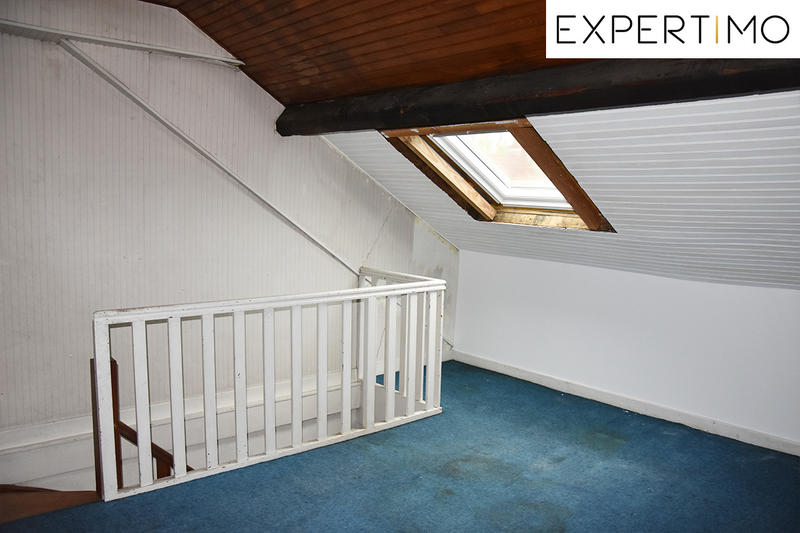 Maison - 339 m² - 8 pièces