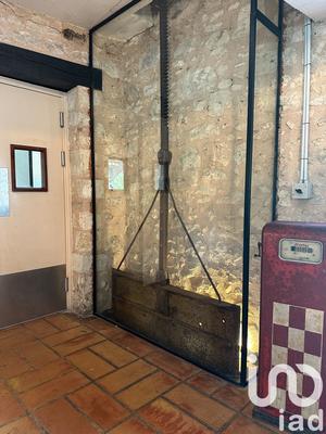 Maison - 460 m² - 16 pièces