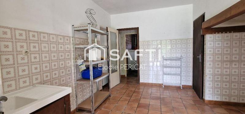 Maison - 275 m² - 7 pièces