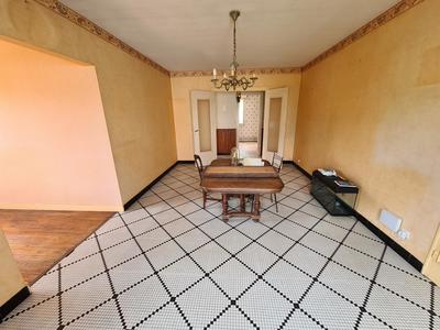 Maison - 92 m² - 4 pièces