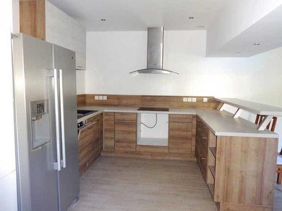 Maison - 99 m² - 6 pièces