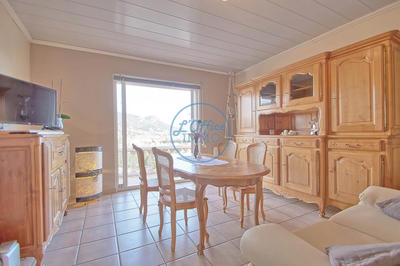 Maison - 93 m² - 5 pièces