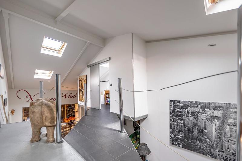 Appartement - 200 m² - 6 pièces