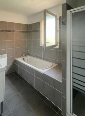 Maison - 94 m² - 4 pièces