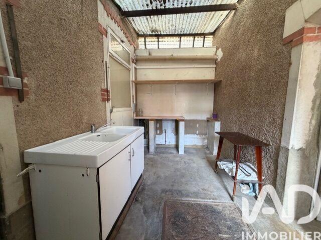 Maison - 224 m² - 7 pièces