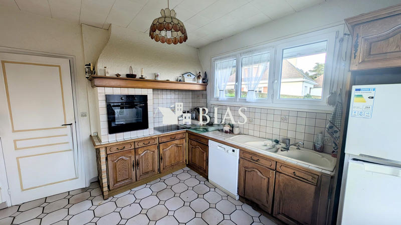 Maison traditionnelle - 140 m² - 5 pièces