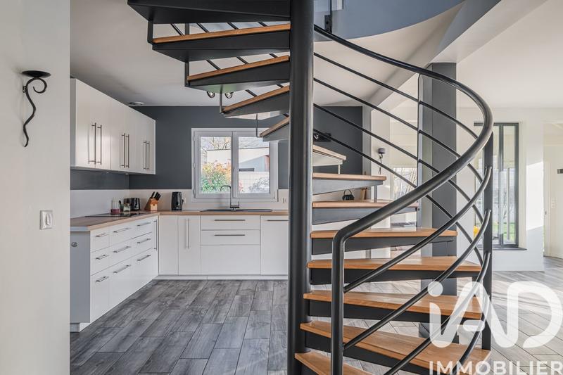 Maison - 161 m² - 7 pièces