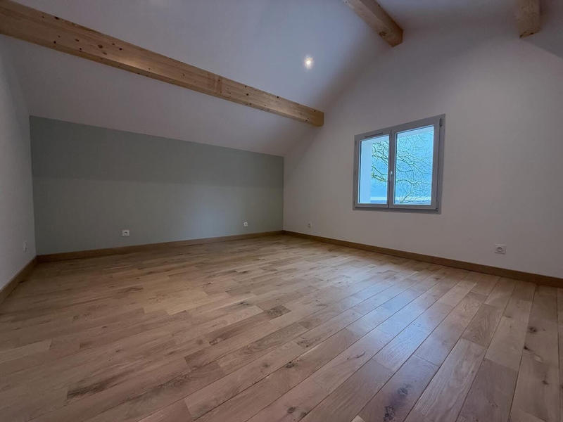 Maison - 121 m² - 5 pièces