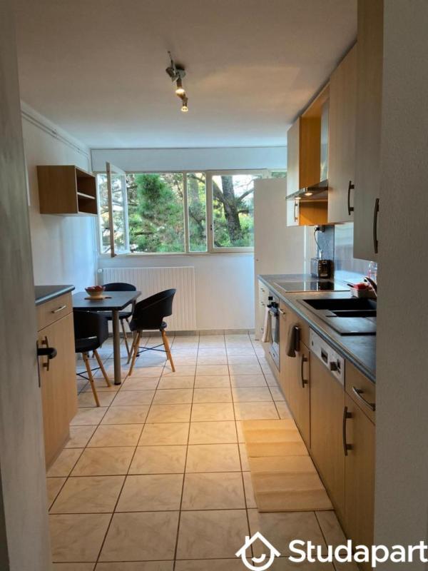 Chambre - 12 m² - 1 pièce