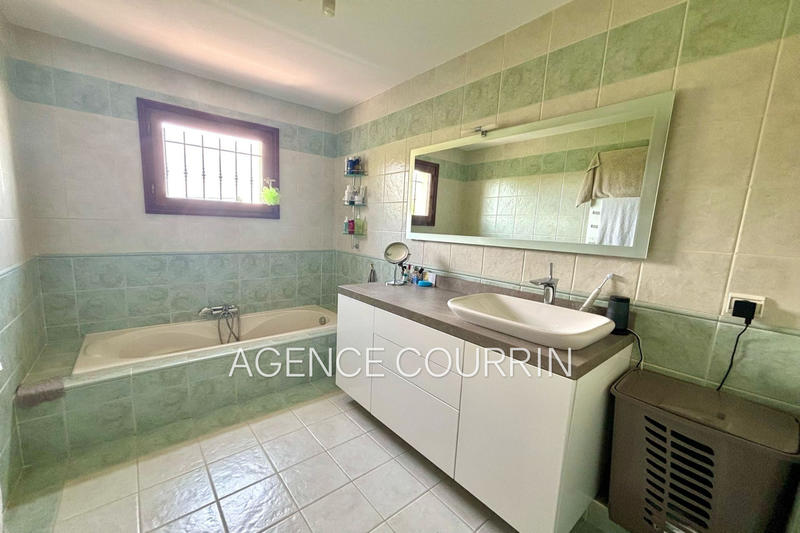 Maison - 138 m² - 5 pièces