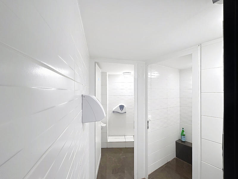 Local commercial - 157 m²