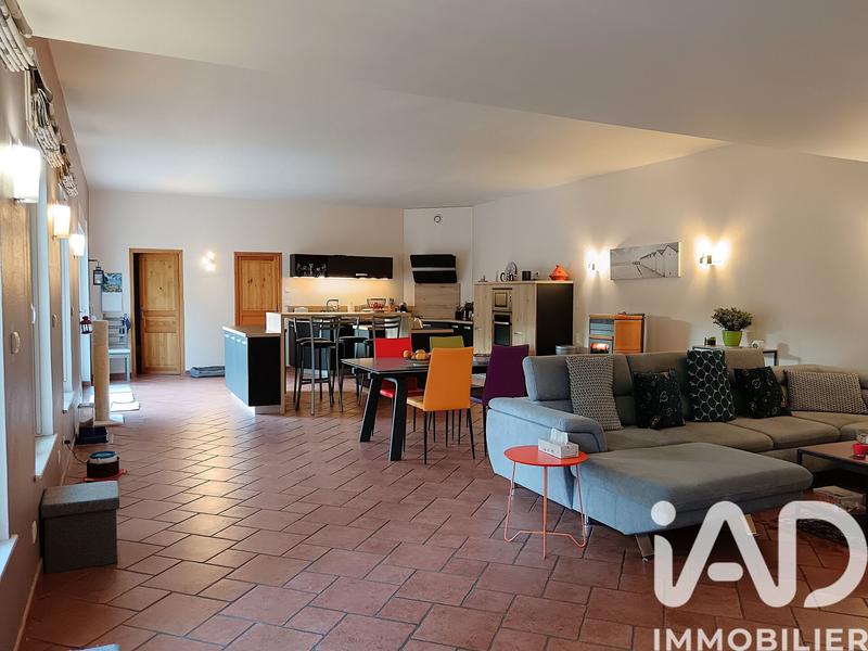 Maison - 198 m² - 6 pièces