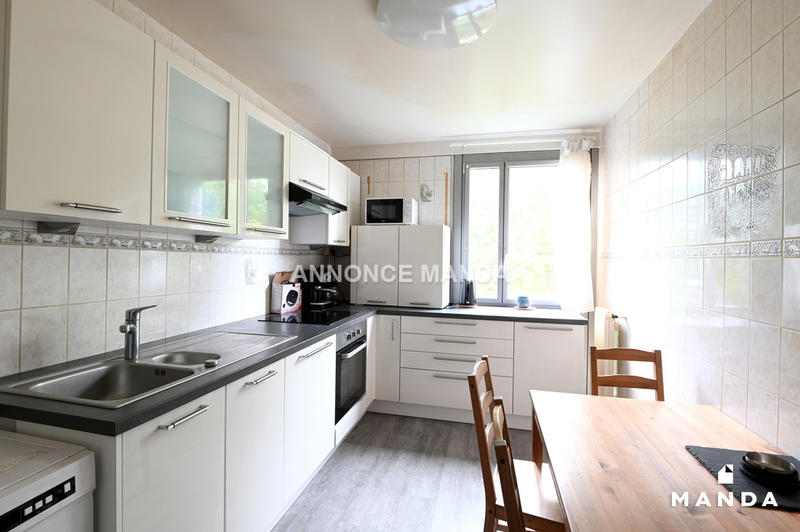 Chambre - 10 m² - 5 pièces