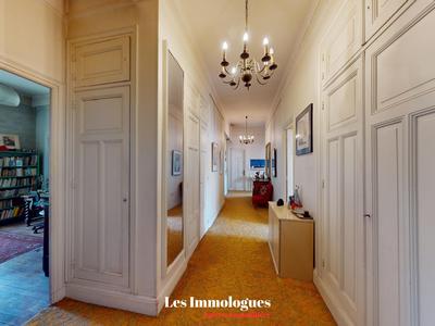 Appartement - 150 m² - 6 pièces