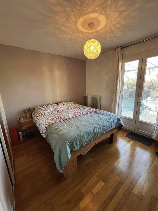 Maison - 230 m² - 9 pièces