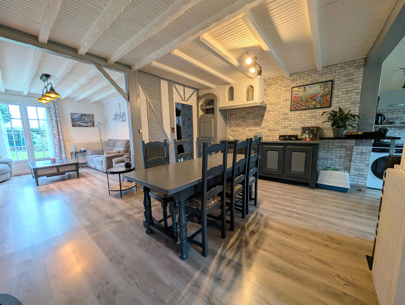 Maison - 104 m² - 5 pièces