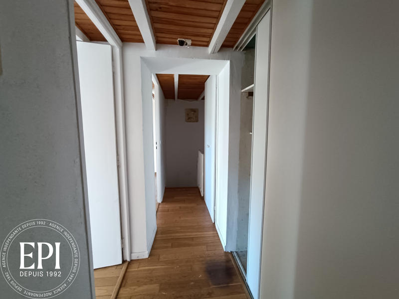 Propriété - 170 m² - 7 pièces