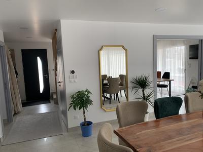 Maison - 145 m² - 6 pièces