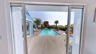 Maison contemporaine - 210 m² - 7 pièces