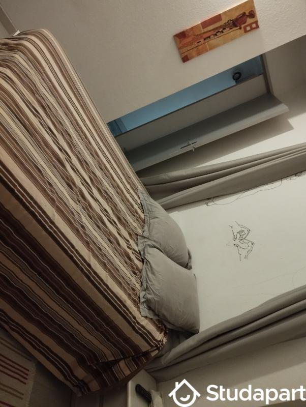 Chambre - 12 m² - 1 pièce