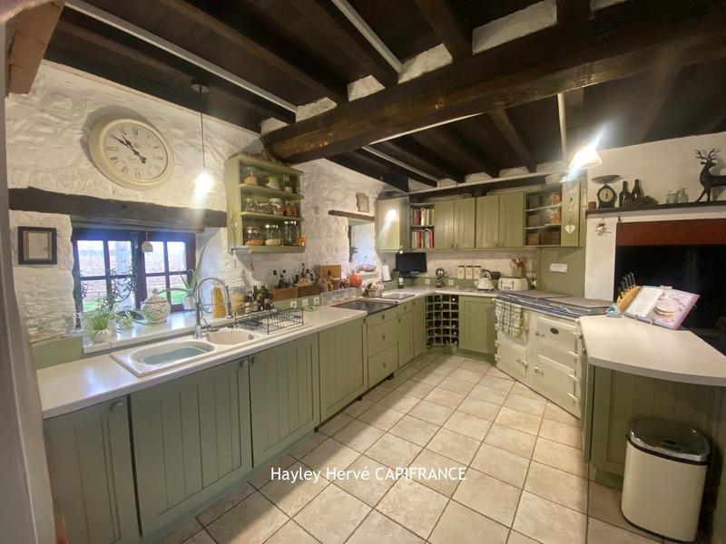 Maison en pierre - 170 m² - 6 pièces