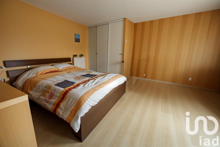 Maison - 216 m² - 11 pièces