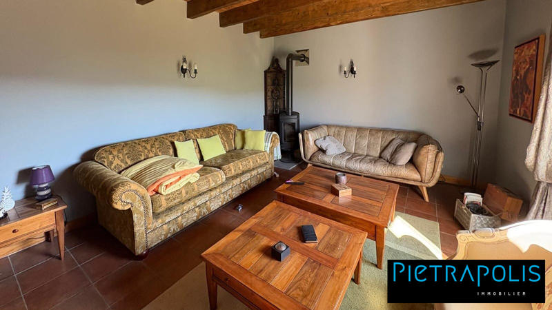 Maison - 220 m² - 6 pièces