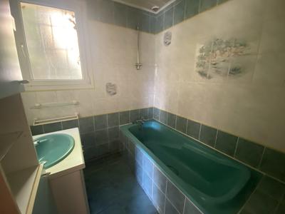 Maison - 83 m² - 4 pièces