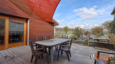 Maison - 140 m² - 7 pièces