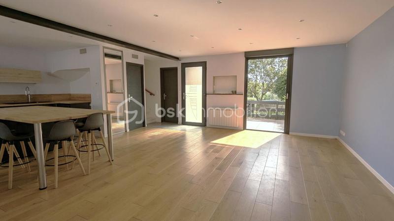 Maison traditionnelle - 86 m² - 4 pièces