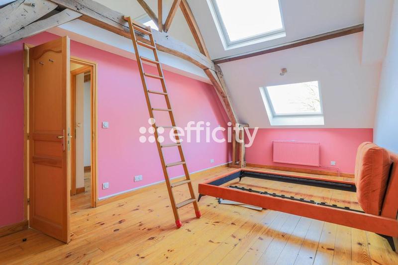 Maison - 105 m² - 5 pièces