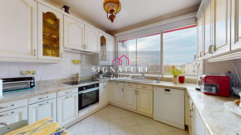 Appartement - 122 m² - 5 pièces