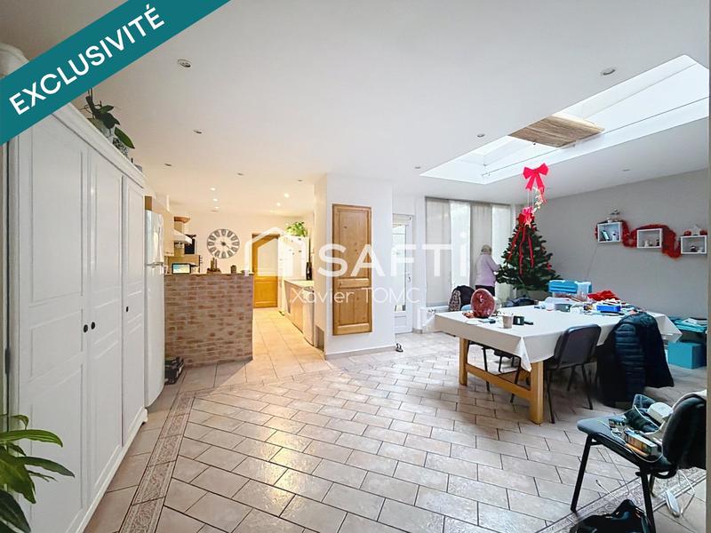 Maison - 217 m² - 8 pièces