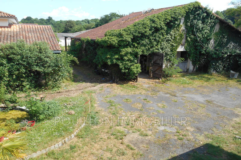 Maison - 241 m² - 8 pièces