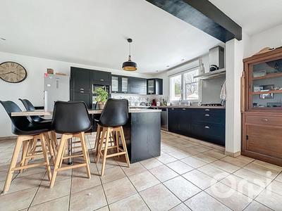 Maison - 130 m² - 6 pièces