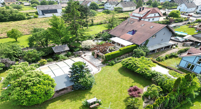 Maison de maîtres - 320 m² - 6 pièces