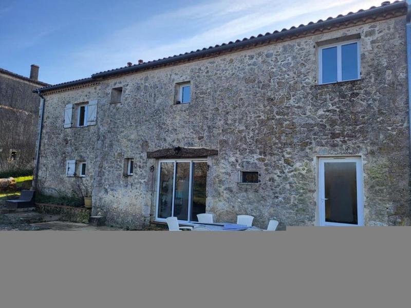 Maison - 185 m² - 5 pièces
