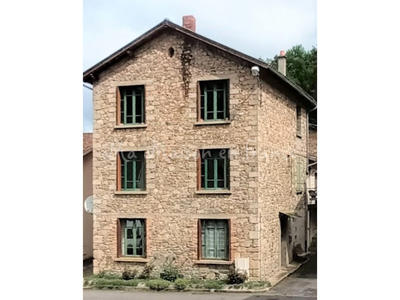 Maison - 96 m² - 5 pièces