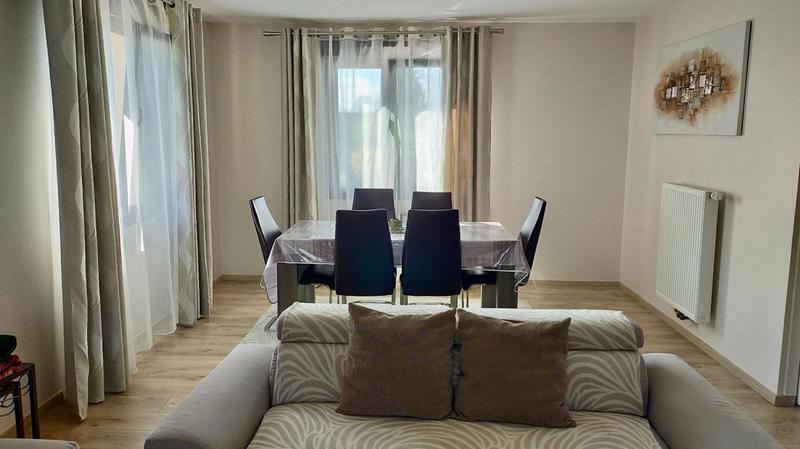 Maison - 158 m² - 6 pièces