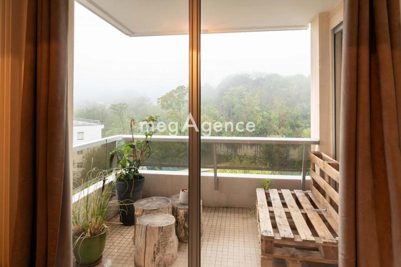 Appartement - 87 m² - 4 pièces